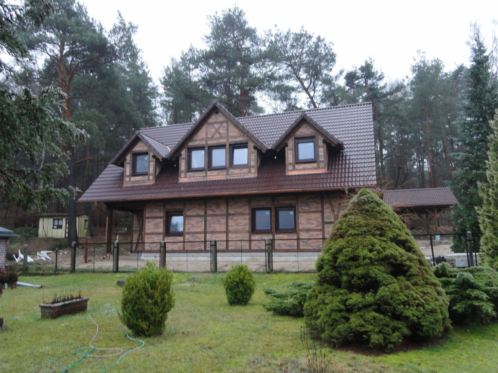 Traditionelles Fachwerk-Landhaus 1,5 geschossig, mit Satteldach-Gauben